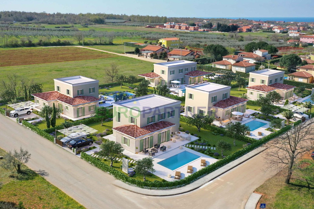 Casa, 153 m2, Vendita, Poreč